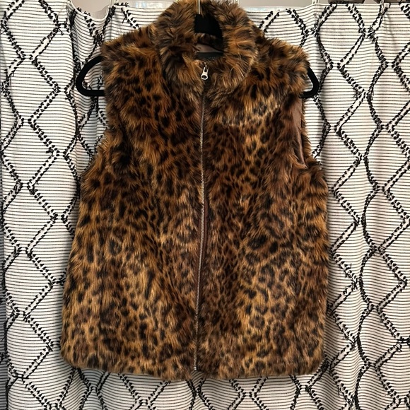 J. Crew Jackets & Blazers - EUC Faux fur J. Crew vest